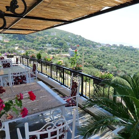 Bed and Breakfast Vila Panorama Piqeras Экстерьер фото