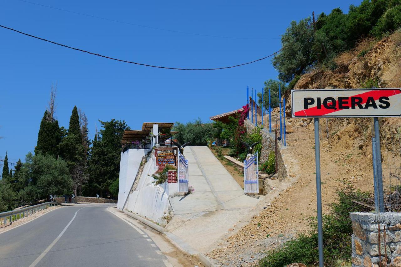 Bed and Breakfast Vila Panorama Piqeras Экстерьер фото