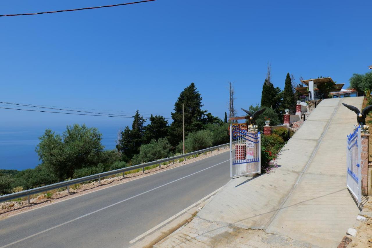 Bed and Breakfast Vila Panorama Piqeras Экстерьер фото