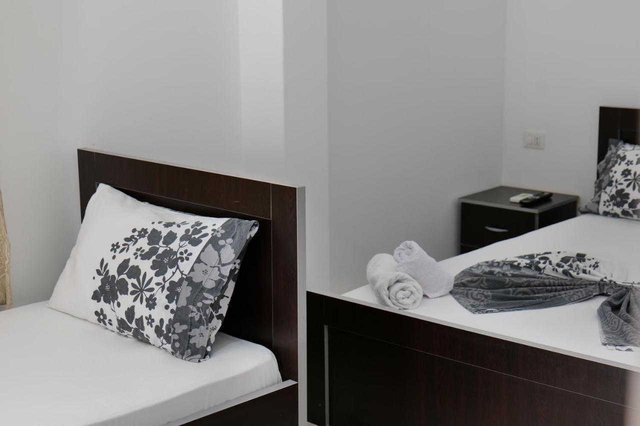 Bed and Breakfast Vila Panorama Piqeras Экстерьер фото
