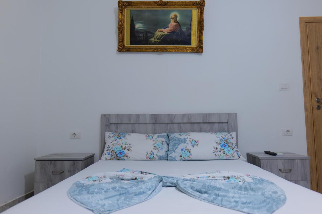 Bed and Breakfast Vila Panorama Piqeras Экстерьер фото